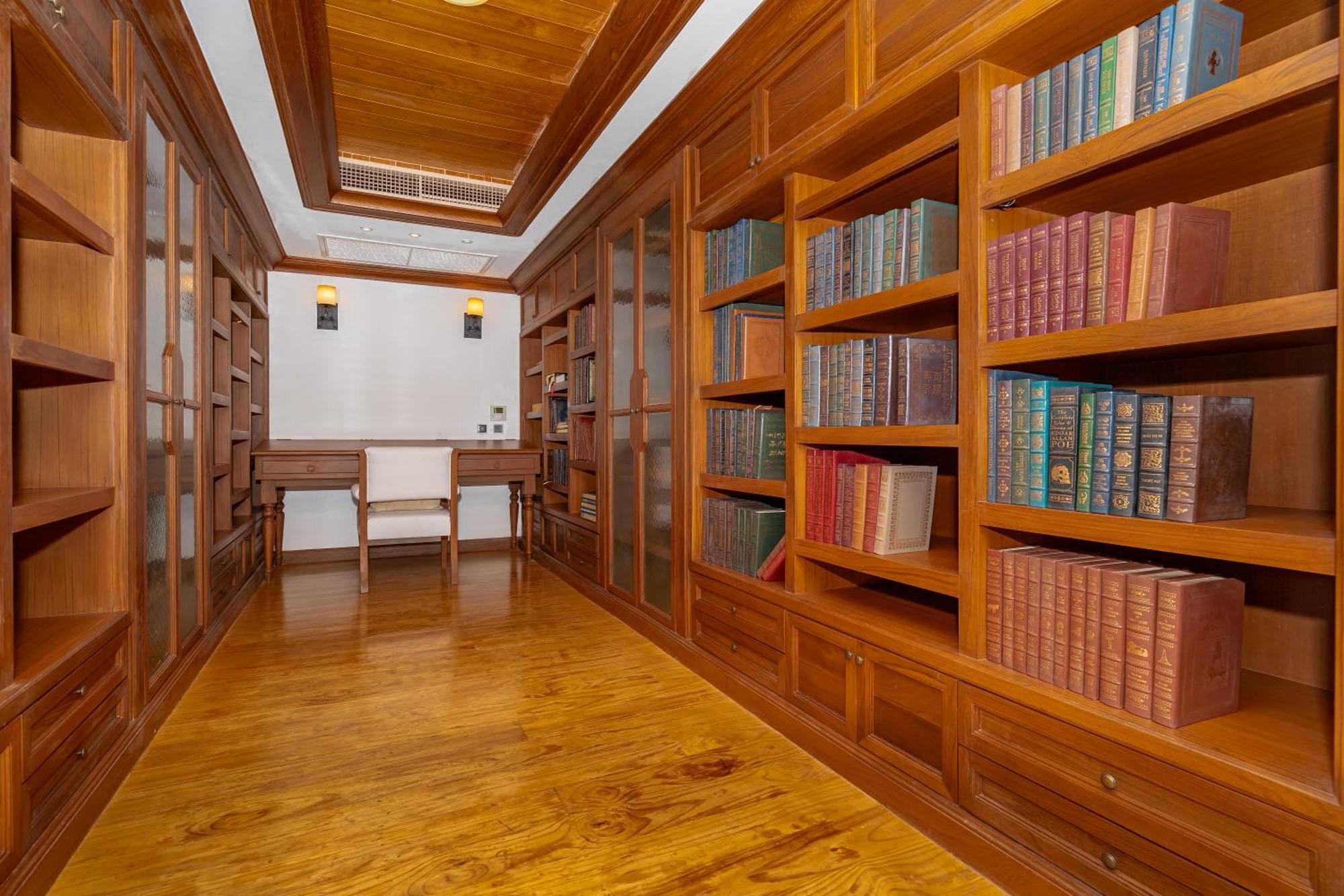 Royal Legacy Private Villa With Private Golf Course Phuket ภายนอก รูปภาพ