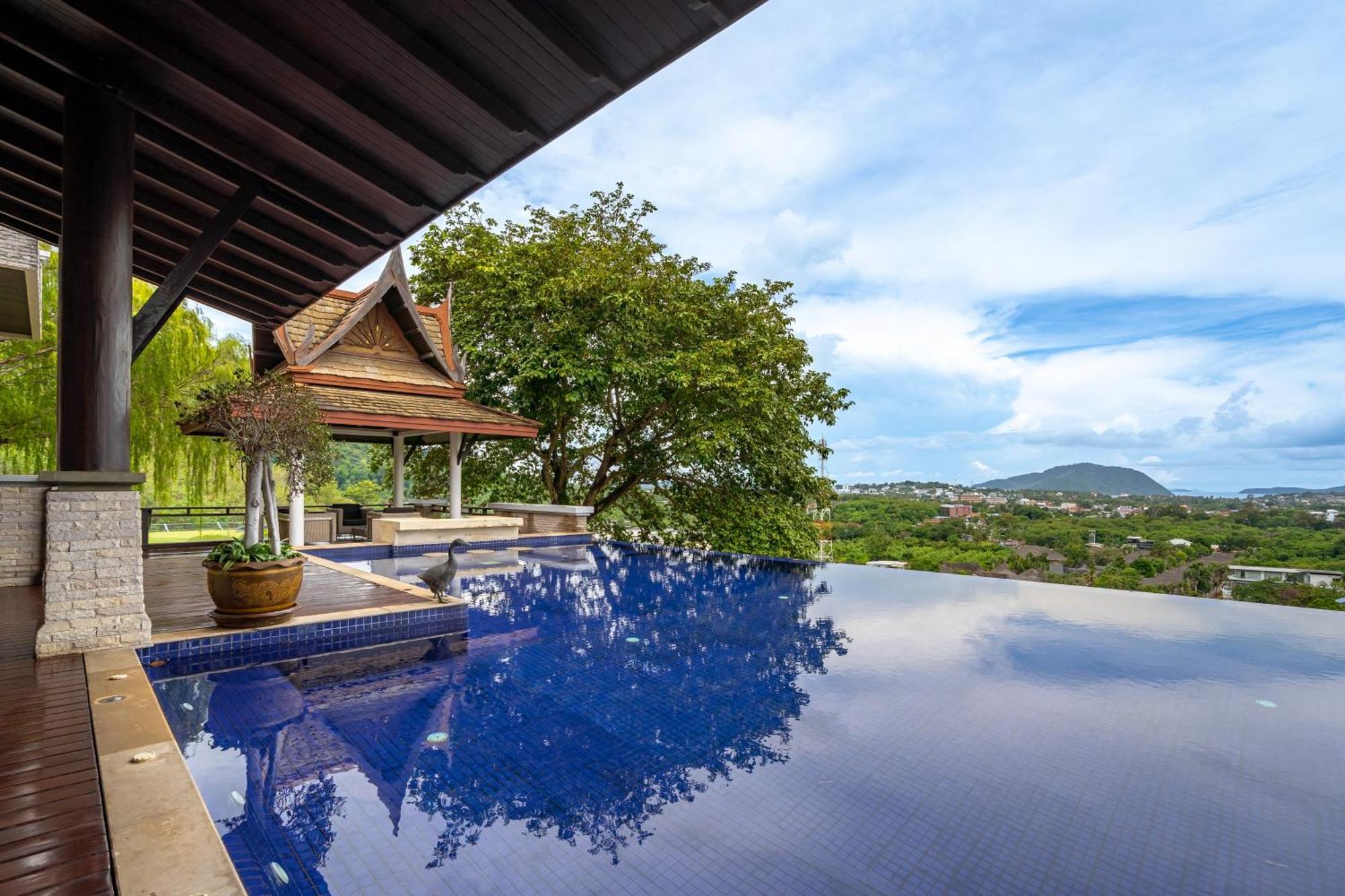 Royal Legacy Private Villa With Private Golf Course Phuket ภายนอก รูปภาพ