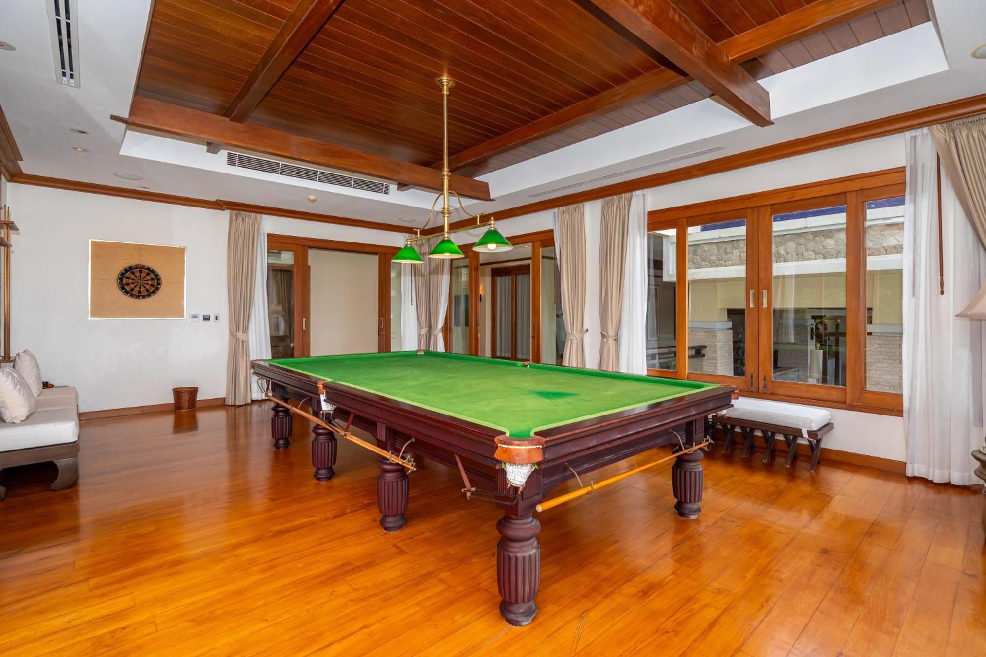 Royal Legacy Private Villa With Private Golf Course Phuket ภายนอก รูปภาพ