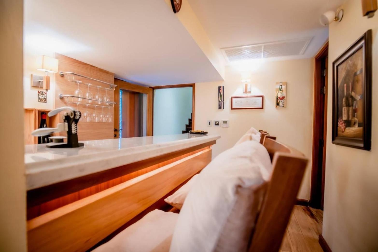 Royal Legacy Private Villa With Private Golf Course Phuket ภายนอก รูปภาพ