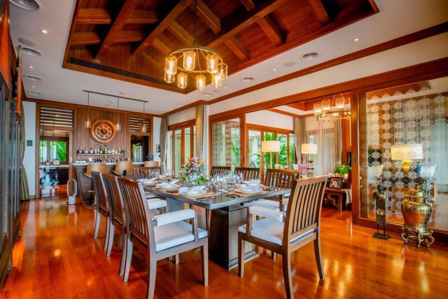 Royal Legacy Private Villa With Private Golf Course Phuket ภายนอก รูปภาพ