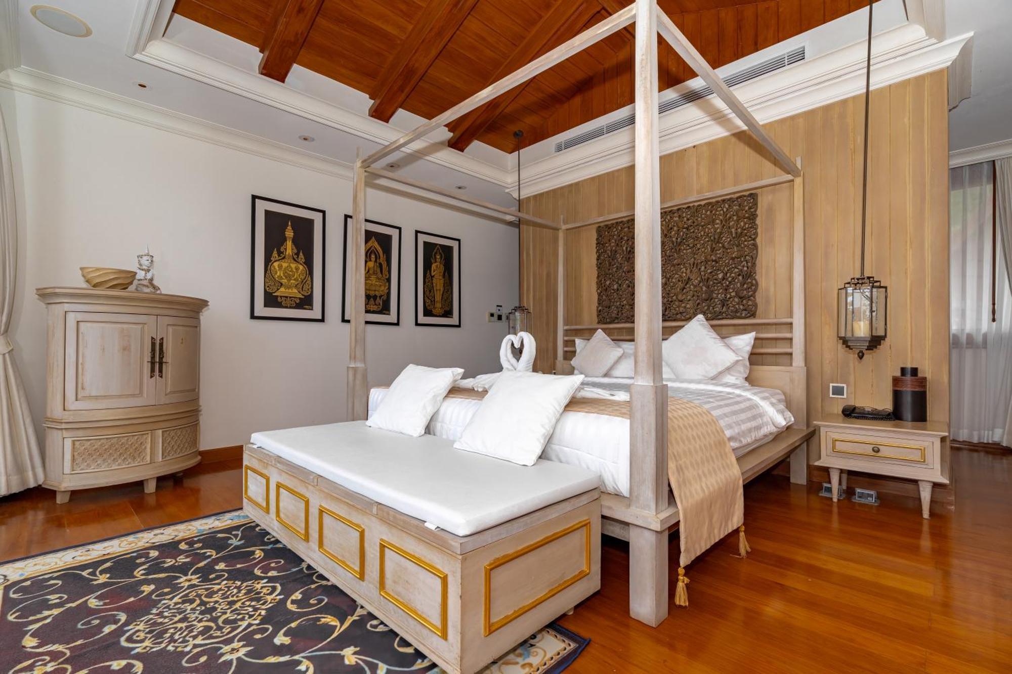 Royal Legacy Private Villa With Private Golf Course Phuket ภายนอก รูปภาพ